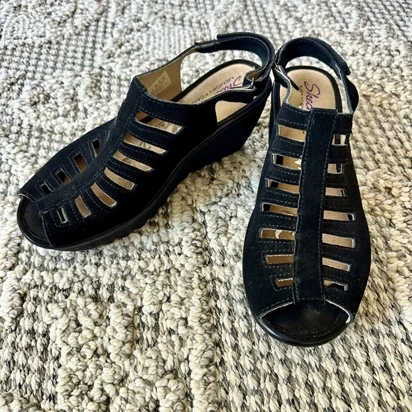 Skechers Black Wedge Sandals - Picture 1 of 6